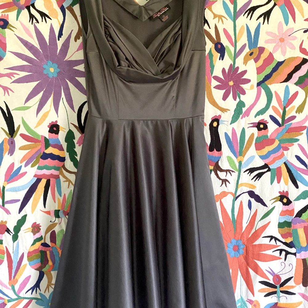 Beautiful Gray Trashy Diva Dress - Picture 2 of 6